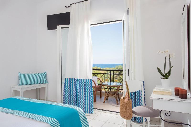 Iris Beach Hotel 모넴바시아 외부 사진